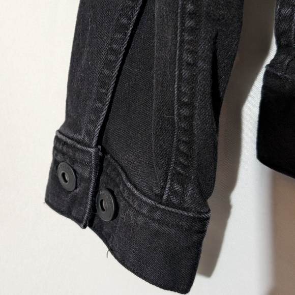 Black Jean Jacket - Duluth Trading, Women's Daily Denim - Picture 7 of 10